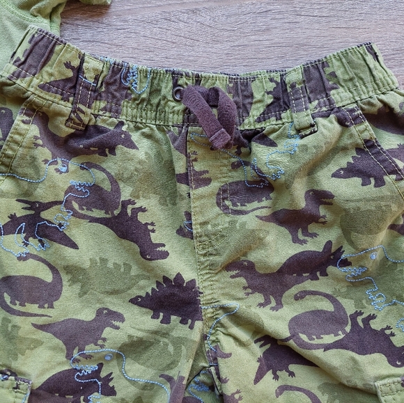 2011 vguc Gymboree 3-piece dino set 5T - Picture 7 of 16